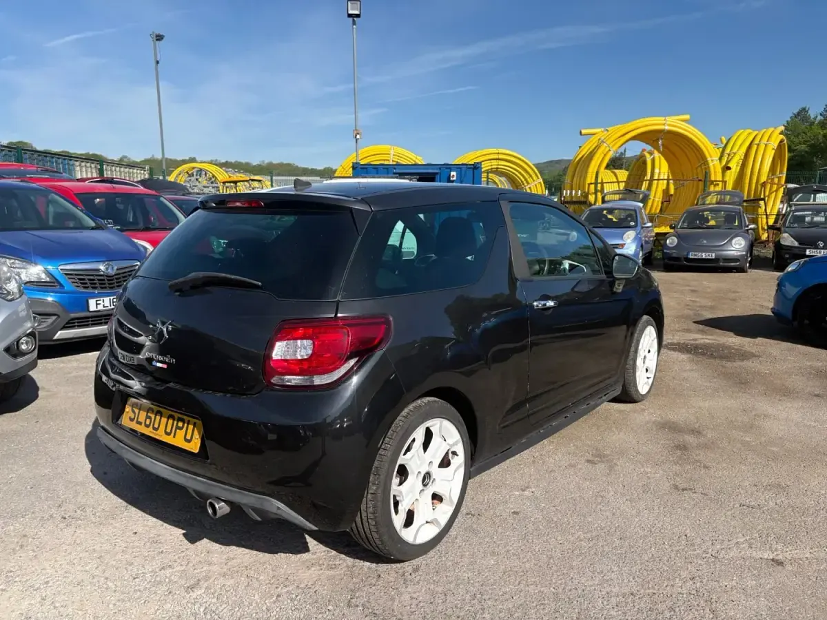 Usado Citroën DS3 2010 Preto Citadino