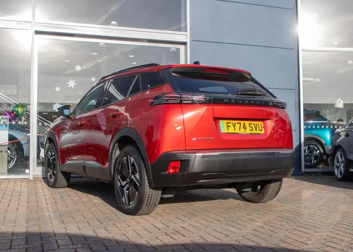 Used Peugeot e-2008 Allure 98 kW (134 HP) 2024 Red SUV