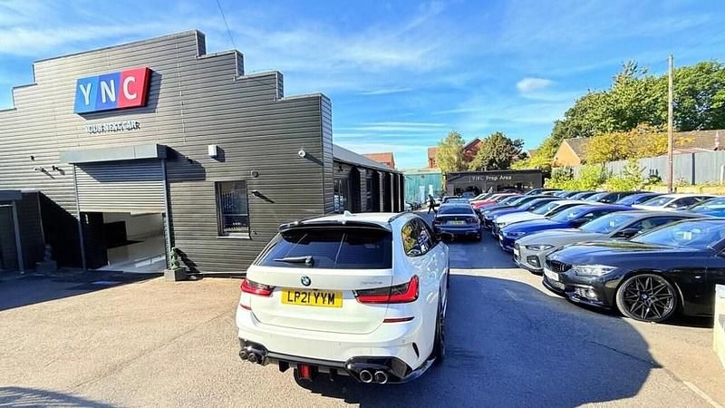 White Used 2021 BMW 330e M Sport Estate | £20,491 (Fair price) - Image 1/4