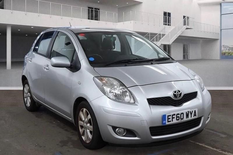 Used Toyota Yaris 2011 Silver Hatchback