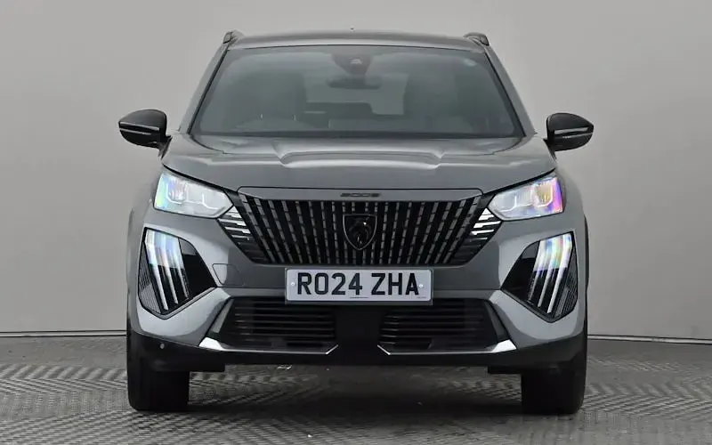 Used Peugeot 2008 Allure 131 HP (96 kW) 2024 Grey SUV
