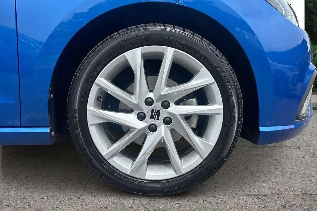 Used Seat Ibiza FR 110 HP (80 kW) 2023 Blue Hatchback