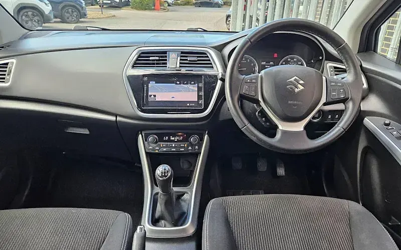 Used Suzuki SX4 S-Cross SZ-T 111 HP (81 kW) 2018 White SUV