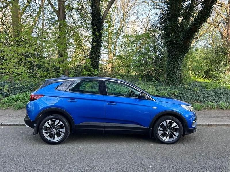 Used Vauxhall Grandland X Sport 130 HP (95 kW) 2019 Blue SUV