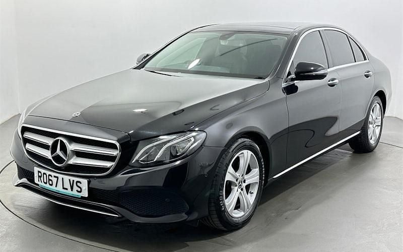 Gebraucht Mercedes E220 Premium 194 PS (142 kW) 2019 Limousine
