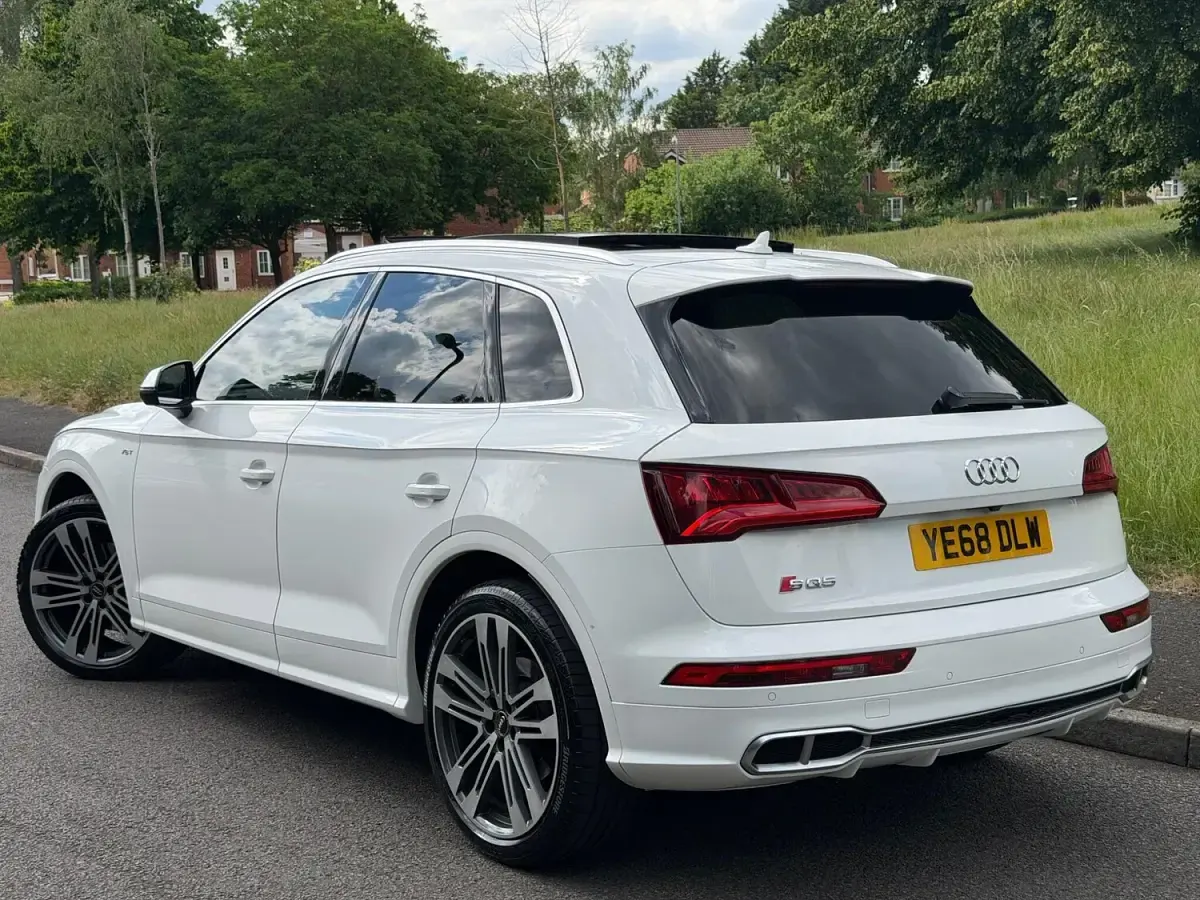 Used Audi SQ5 Comfort 354 HP (260 kW) 2018 White SUV
