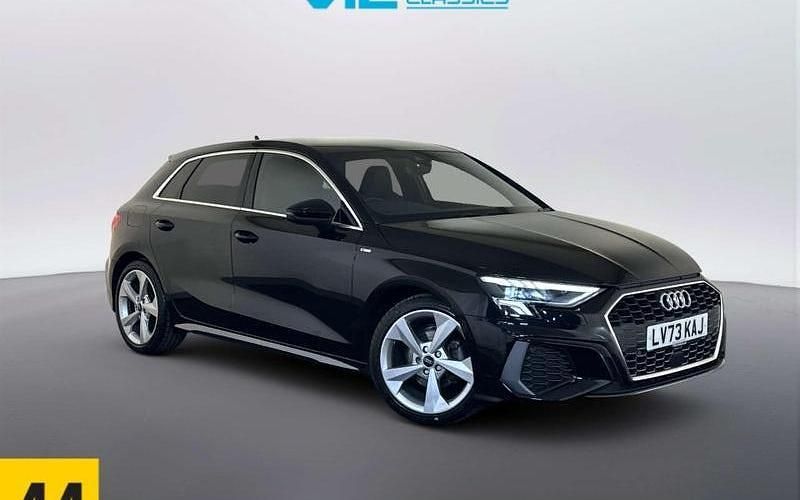 Usado Audi A3 Sportback S-Line 110 HP (80 kW) 2023 Citadino