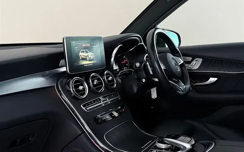 Used Mercedes GLC220 AMG 170 HP (125 kW) 2019 Black SUV