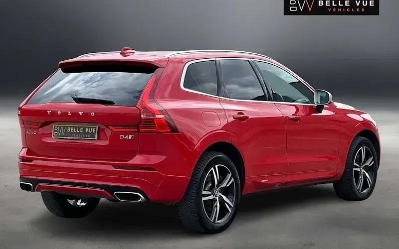 Used Volvo XC60 R-Design 190 HP (139 kW) 2018 Red SUV