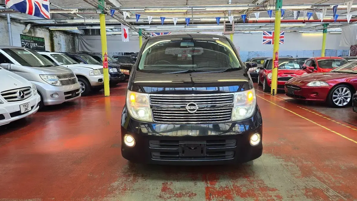 Used Nissan Elgrand 360º 2026 Black