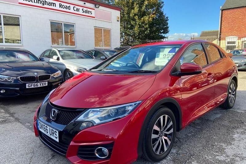 Used Honda Civic SE Plus 2016 Red Hatchback
