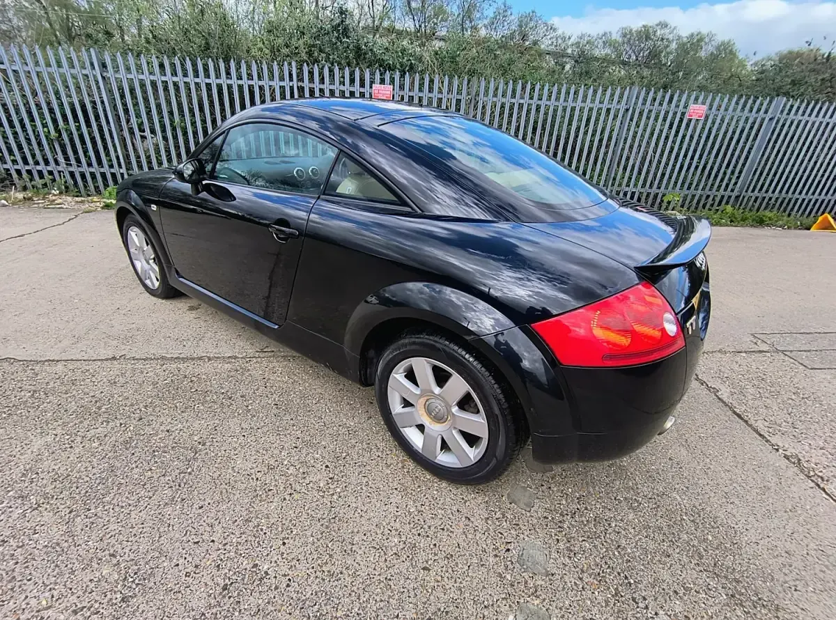 Used Audi TT Sport 190 HP (139 kW) 2005 Black Coupe