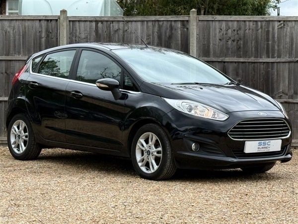 Black Used 2015 Ford Fiesta Zetec Hatchback | £5,680 (Fair price) - Image 1/1