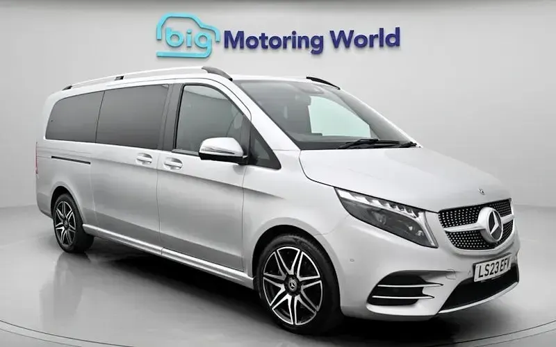 Used Mercedes V300 AMG line 237 HP (174 kW) 2023 MPV