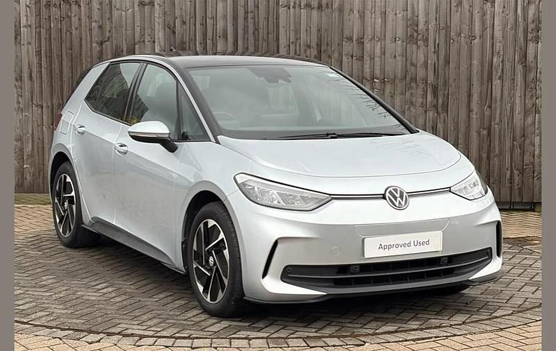 Used VW ID.3 Pro 147 kW (200 HP) 2025 Silver Hatchback