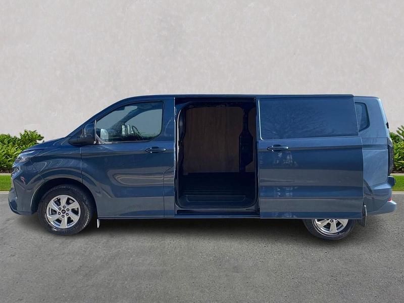 Used Ford Transit Custom Limited 136 HP (100 kW) 2024 Blue Van