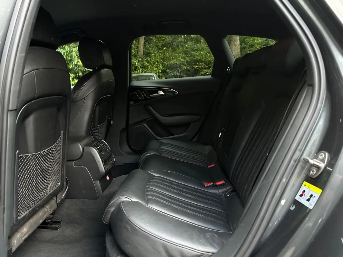 Used Audi A6 Black Edition 190 HP (139 kW) 2014 Grey Estate