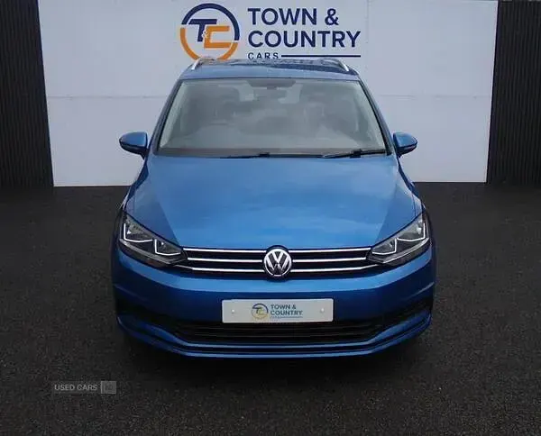 Used VW Touran SE 147 HP (108 kW) 2017 Blue MPV