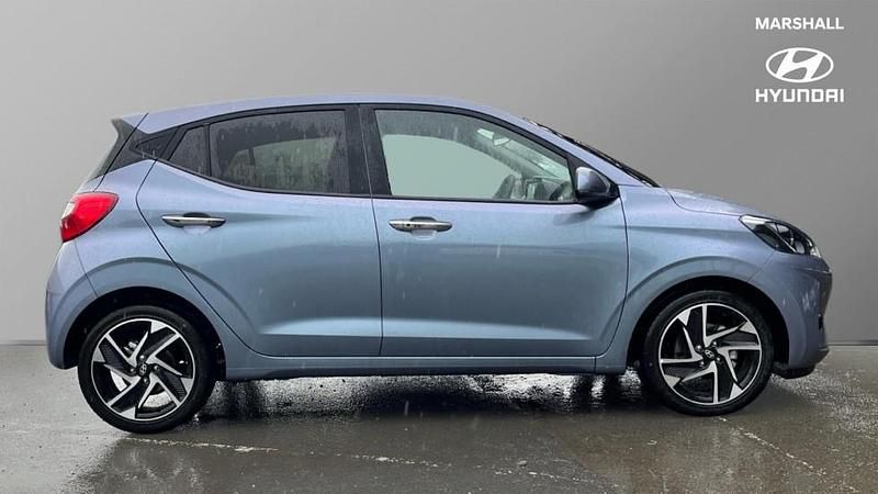 New Hyundai i10 Premium 79 HP (58 kW) 2025 Meta blue Hatchback