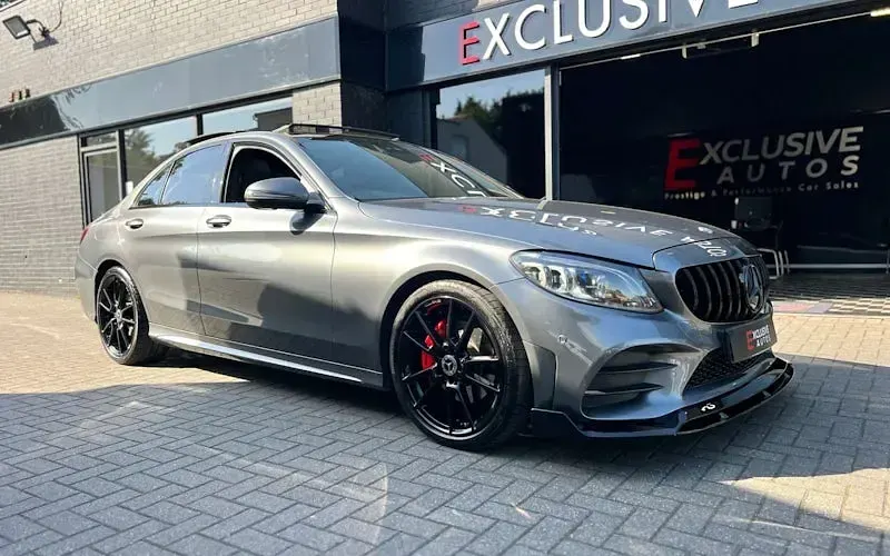 Used Mercedes C220 AMG Line Premium Plus 194 HP (142 kW) 2018 Sedan