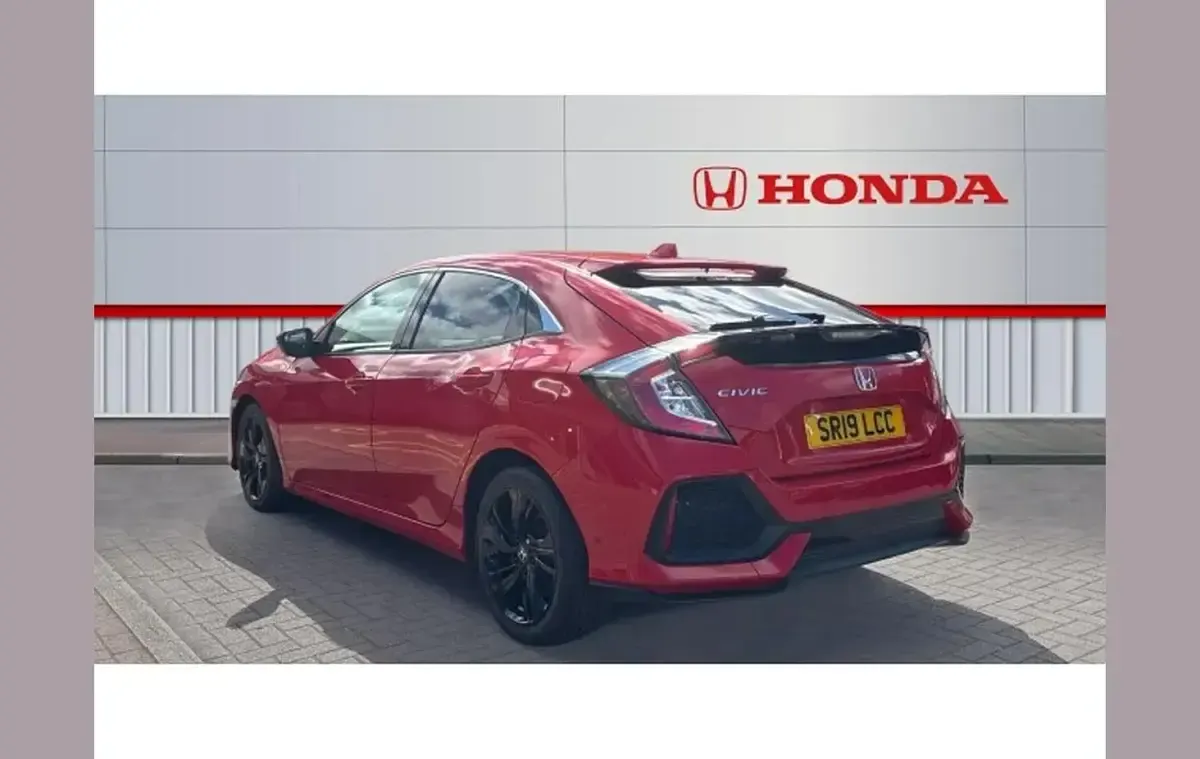 Used Honda Civic SR 126 HP (92 kW) 2019 Red Hatchback