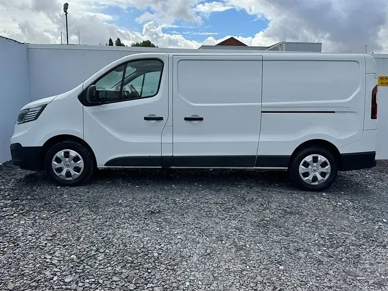 Used Renault Trafic 2024 White MPV