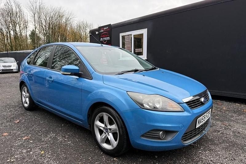 Blue Used 2009 Ford Focus Zetec Hatchback | £1,395 (Good price) - Image 1/1
