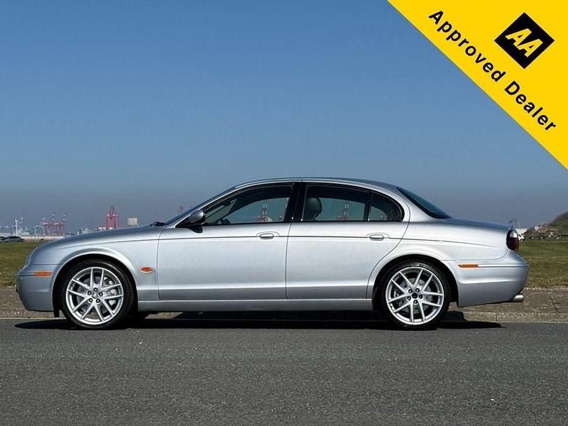 Used Jaguar S-Type R 400 HP (294 kW) 2006 Silver Sedan