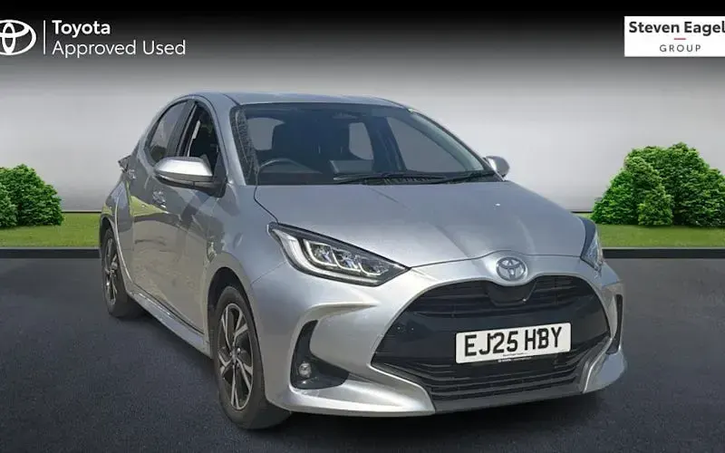 Used Toyota Yaris Design 116 HP (85 kW) 2025 Hatchback