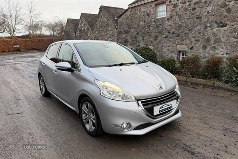 Used Peugeot 208 Allure 2015 Silver Hatchback