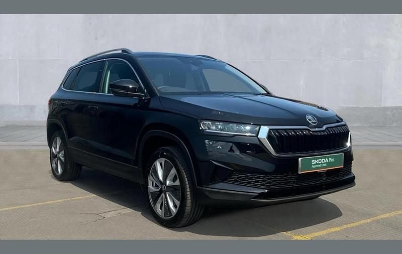 Black New 2025 Skoda Karoq SE L SUV | £28,239 (Expensive) - Image 1/4
