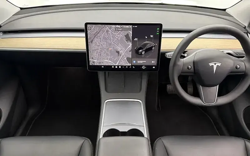 Used Tesla Model Y Standard Range 219 kW (299 HP) 2023 Black SUV