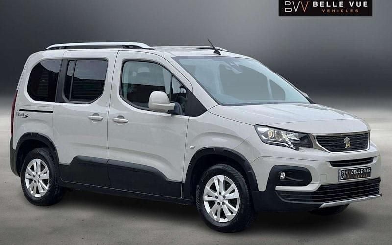 Second-hand Peugeot Rifter Allure 102 CP (75 kW) 2023 Monovolum