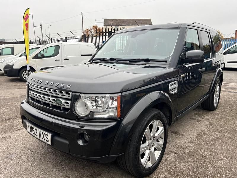 Grey Used 2013 Land Rover Discovery 4 HSE SUV | £7,990 (Good price) - Image 1/4