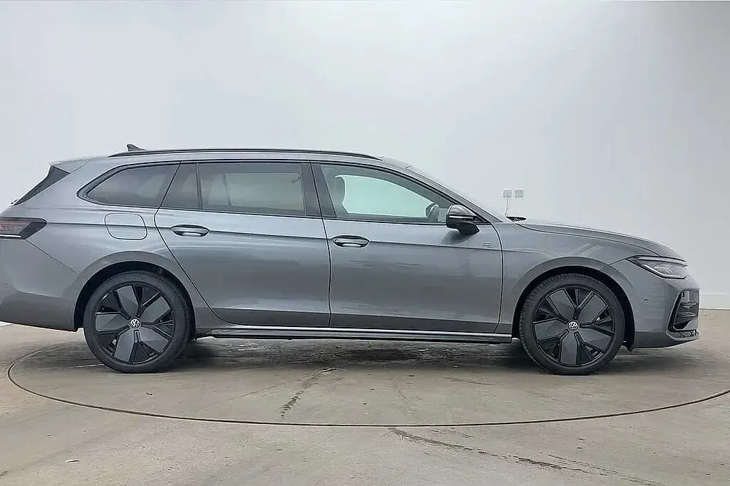 Used VW Passat Black Edition 272 HP (200 kW) 2026 Grey Estate