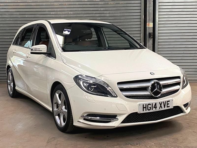 White Used 2014 Mercedes B220 MPV | £9,950 (Expensive) - Image 1/4