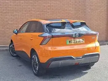 Used MG MG4 EV Trophy 149 kW (203 HP) 2023 Orange Hatchback