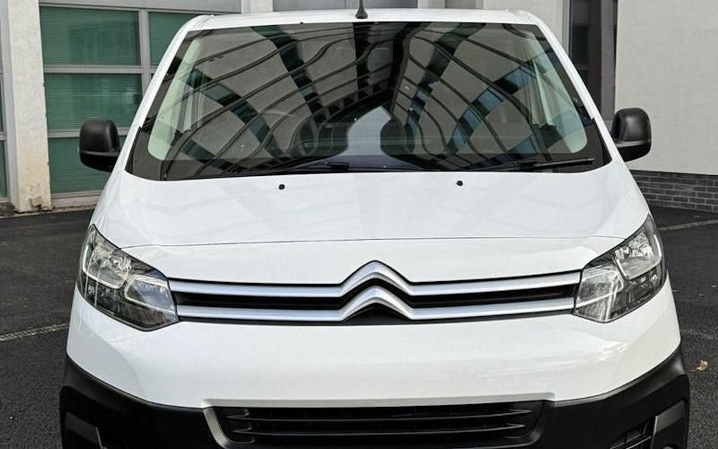 Used Citroën Dispatch 101 HP (74 kW) 2020 White MPV