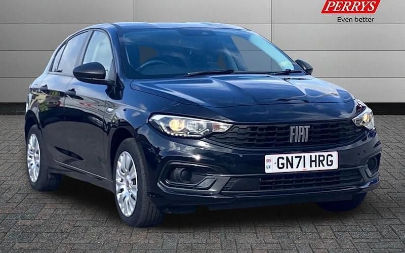 Used 2022 Fiat Tipo Hatchback | £9,995 (Good price) - Image 1/4