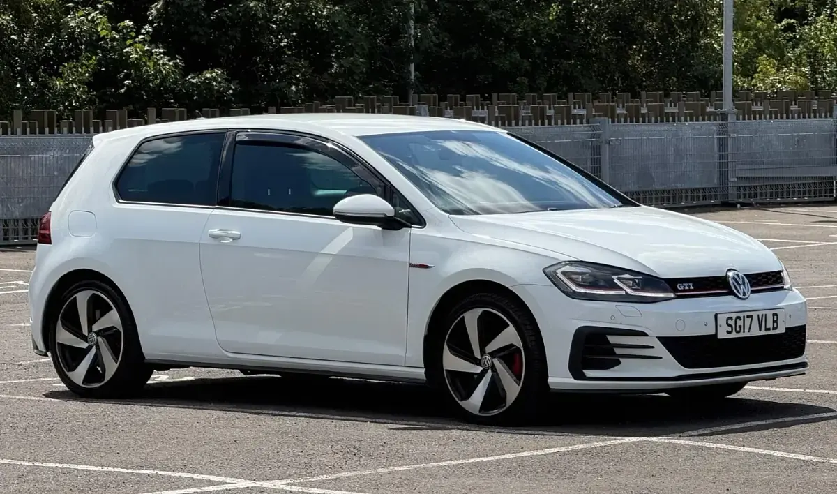 Used VW Golf VII GTI 2017 White Hatchback