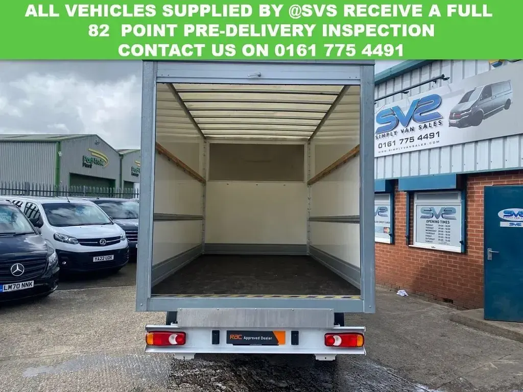 Used Citroën Relay 140 HP (102 kW) 2023 White Van