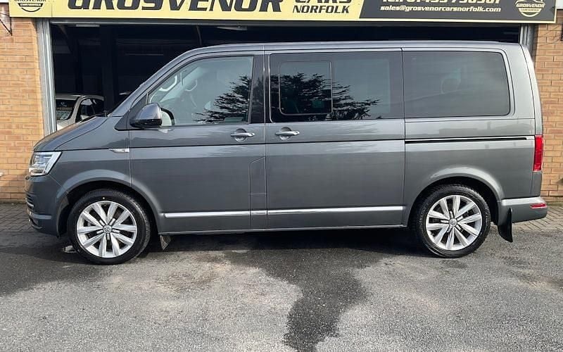 Used VW Caravelle Executive 199 HP (146 kW) 2019 Grey MPV
