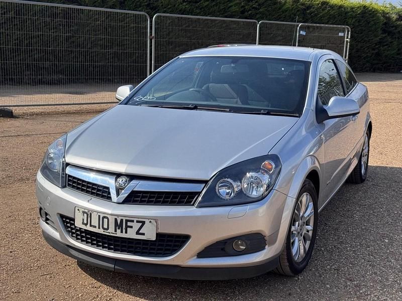 Silver Used 2010 Vauxhall Astra SRi Hatchback | £1,485 (Super price) - Image 1/4