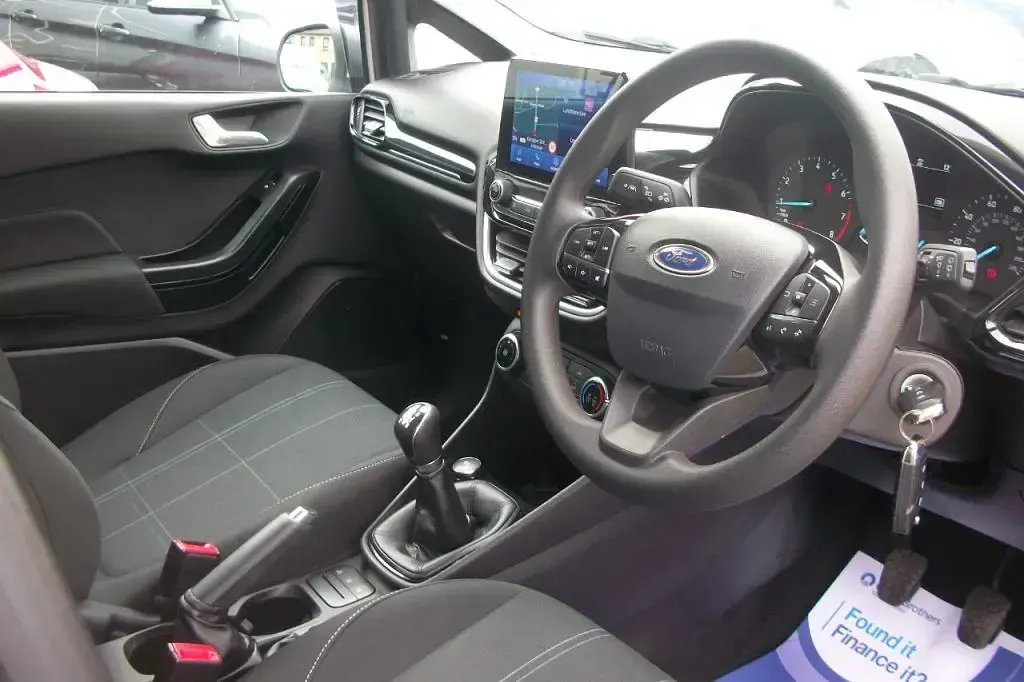 Used Ford Fiesta Trend 85 HP (62 kW) 2019 Silver Hatchback