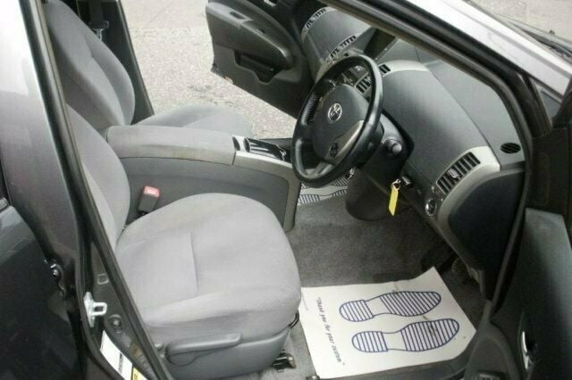 Used 2006 Toyota Prius Hatchback | £4,495 (Expensive) - Image 1/4