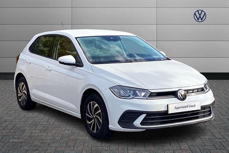 White Used 2023 VW Polo Life Hatchback | £14,611 (Good price) - Image 1/4