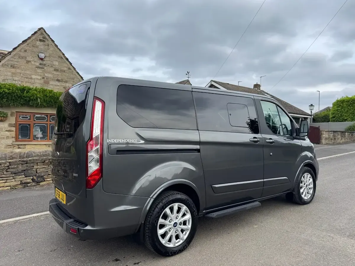 Used Ford Tourneo Titanium 2018 Grey MPV