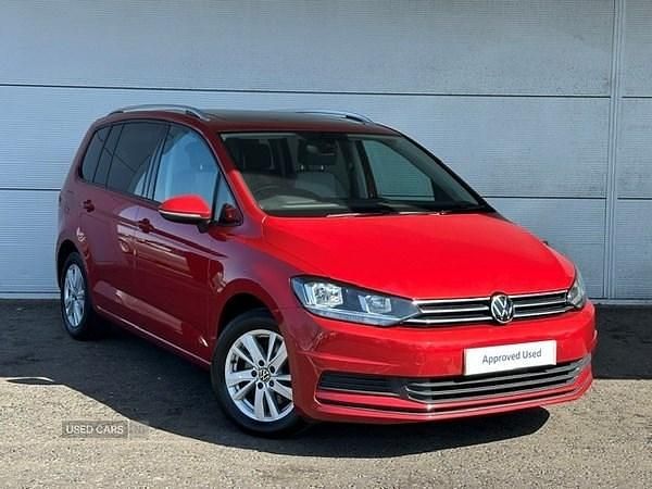 Red Used 2021 VW Touran Family MPV | £19,995 (Fair price) - Image 1/4