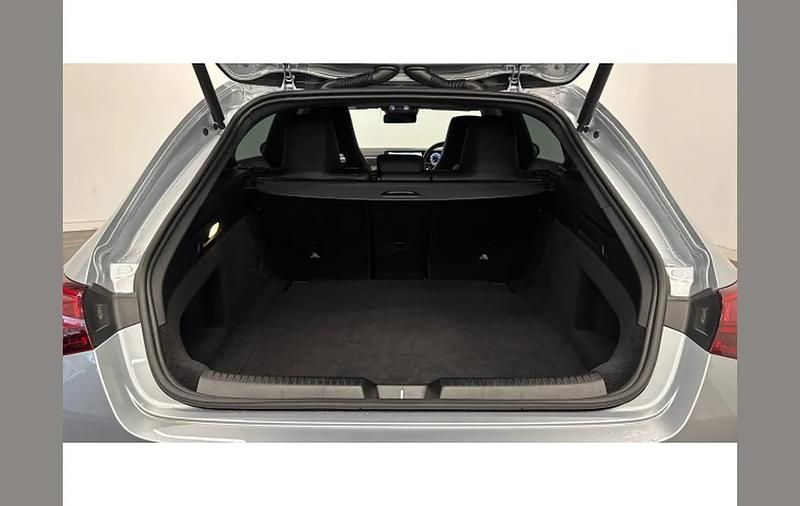 Used Mercedes CLA200 Executive 161 HP (118 kW) 2025 Silver Estate