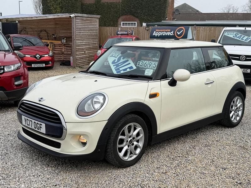 Used Mini Cooper D Hatch 116 HP (85 kW) 2017 White Hatchback